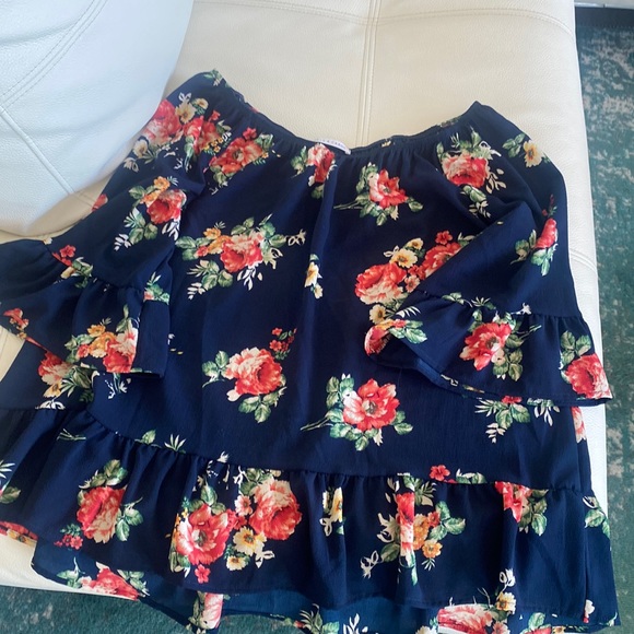 Blouse with floral print - Picture 1 of 4